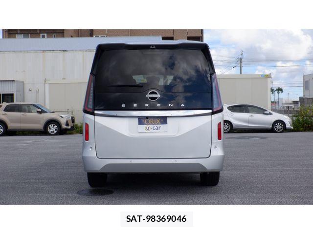 Nissan SERENA 2023-10 8628789-4