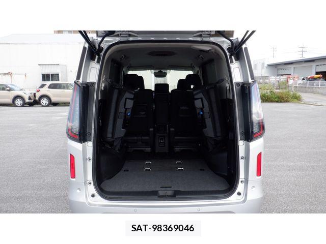Nissan SERENA 2023-10 8628789-8