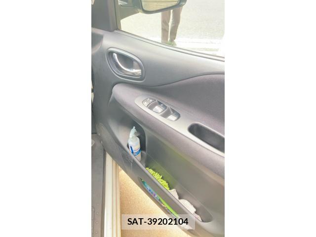 Nissan SERENA 2011-09 8628813-7