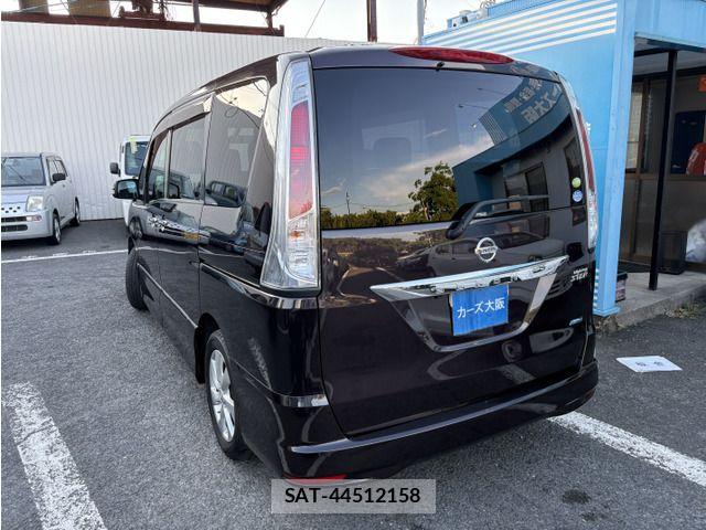 Nissan SERENA 2011-08 8628800-3