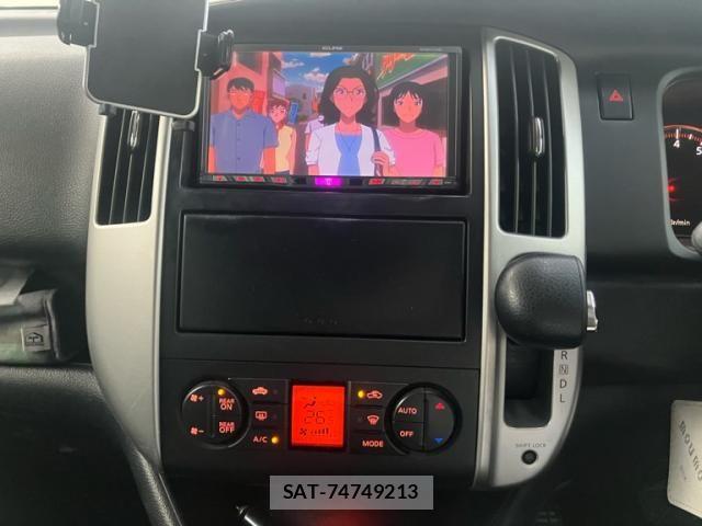 Nissan SERENA 2010-04 8628806-10