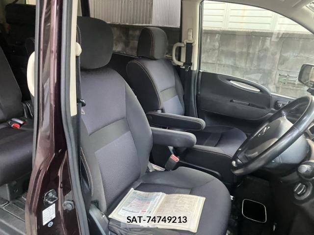 Nissan SERENA 2010-04 8628806-8