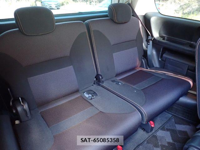Nissan SERENA 2010-06 8628797-17
