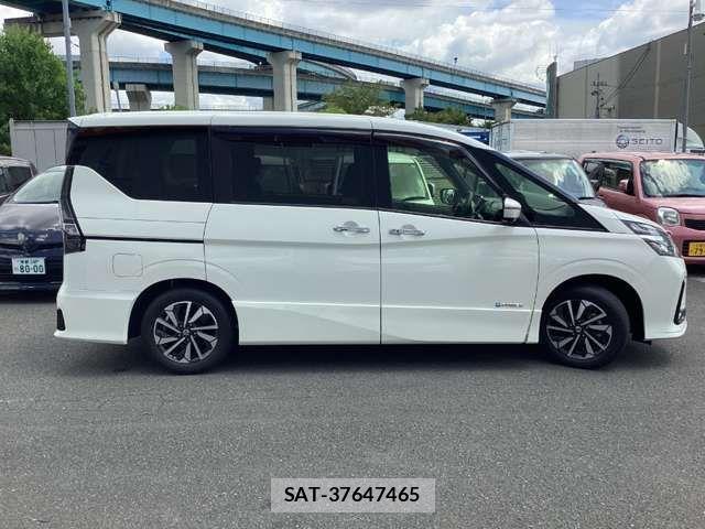 Nissan SERENA 2021-12 8628776-11