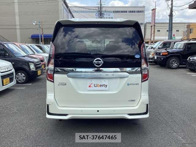 Nissan SERENA 2021-12 8628776-13