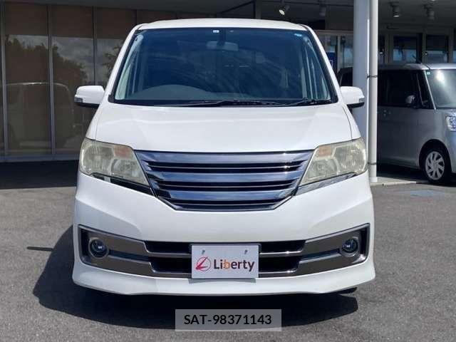 Nissan SERENA 2011-10 8628798-11