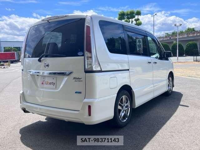 Nissan SERENA 2011-10 8628798-14
