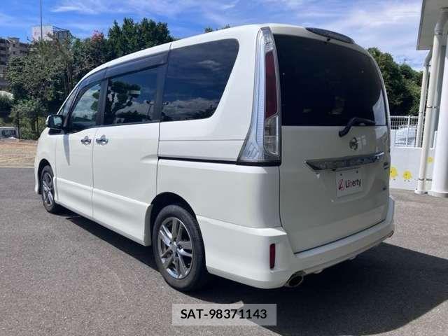 Nissan SERENA 2011-10 8628798-16
