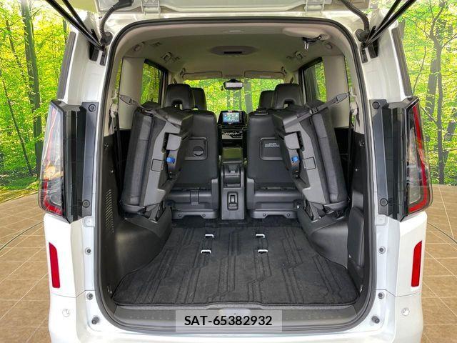 Nissan SERENA 2023-09 8628771-10