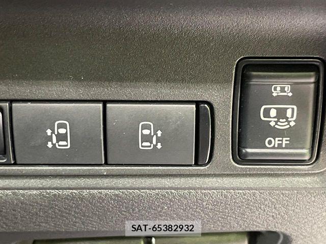 Nissan SERENA 2023-09 8628771-2