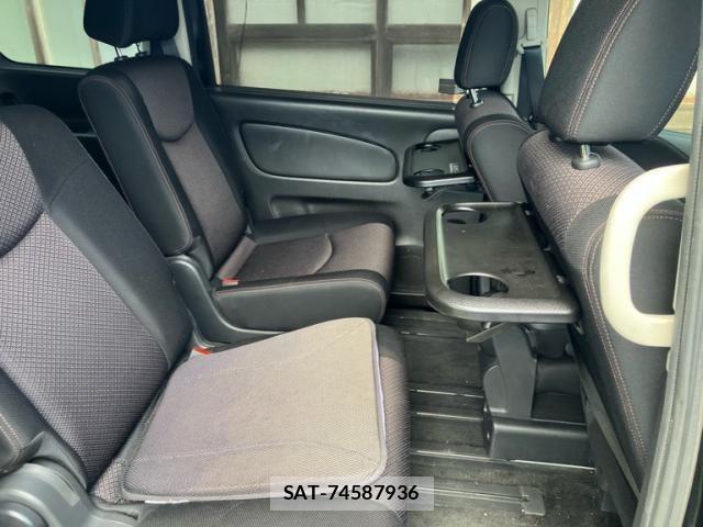 Nissan SERENA 2011-11 8628812-10