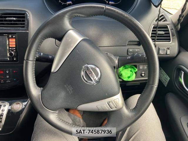 Nissan SERENA 2011-11 8628812-14