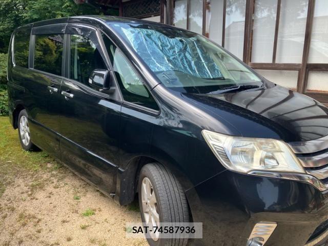 Nissan SERENA 2011-11 8628812-1