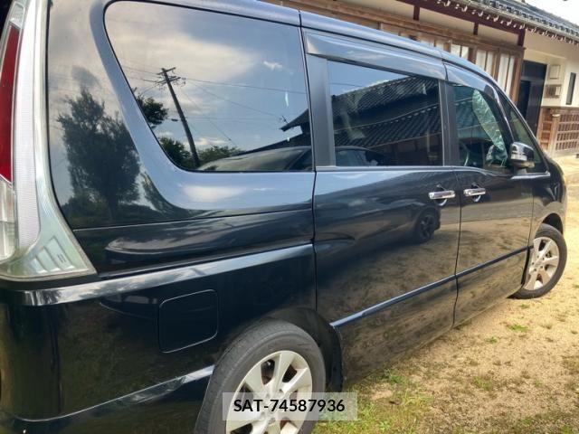 Nissan SERENA 2011-11 8628812-2