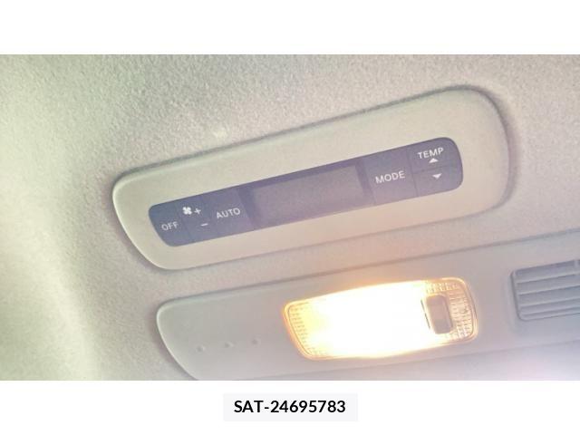 Nissan SERENA 2011-12 8628802-15