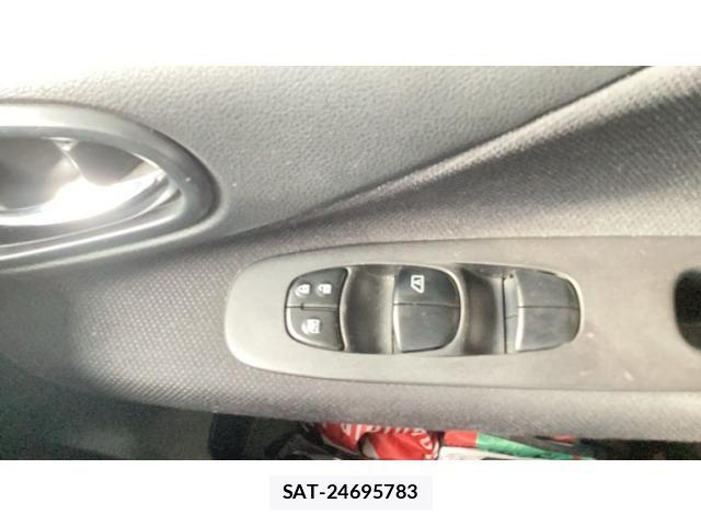 Nissan SERENA 2011-12 8628802-2