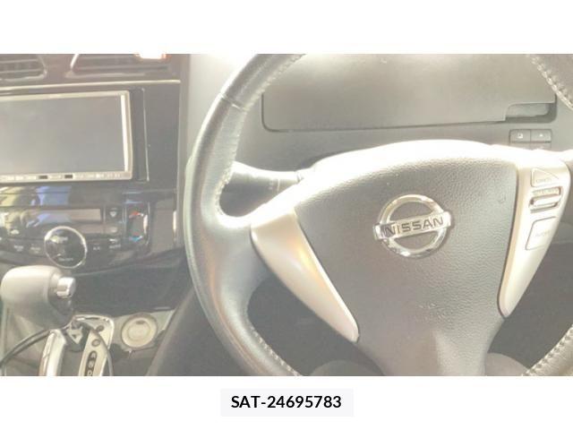 Nissan SERENA 2011-12 8628802-5