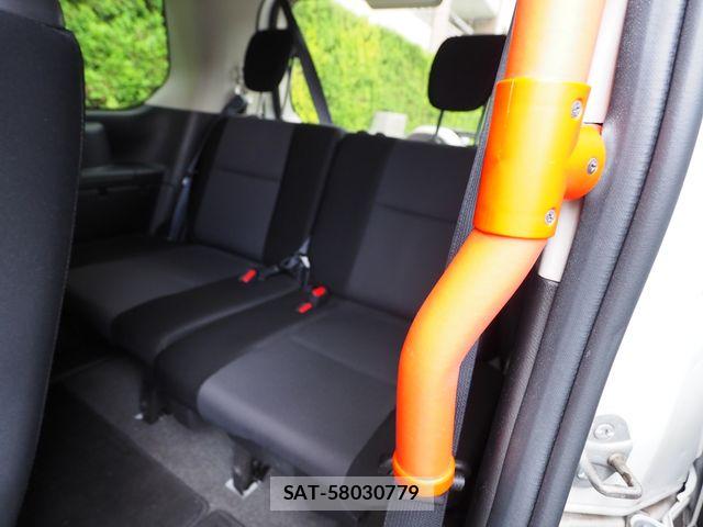 Nissan SERENA 2021-05 8661447-18