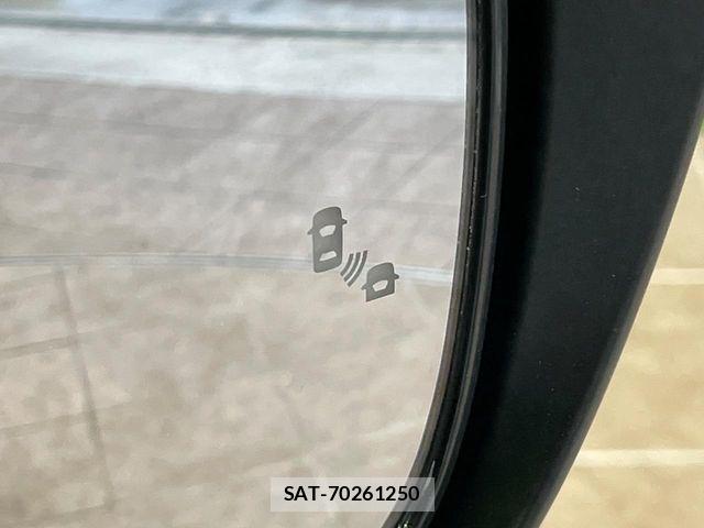 Nissan SERENA 2022-07 8666876-6