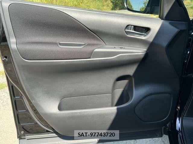 Nissan SERENA 2019-12 8661448-9