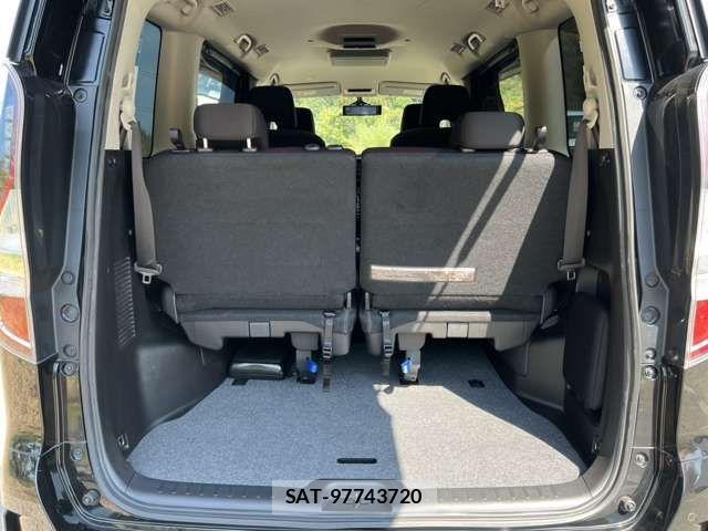 Nissan SERENA 2019-12 8661448-14