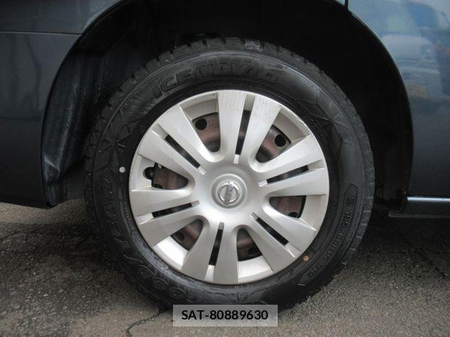 Nissan SERENA 2011-08 8666878-12