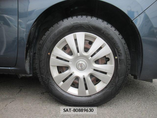 Nissan SERENA 2011-08 8666878-13