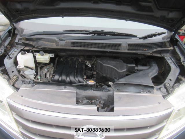 Nissan SERENA 2011-08 8666878-25