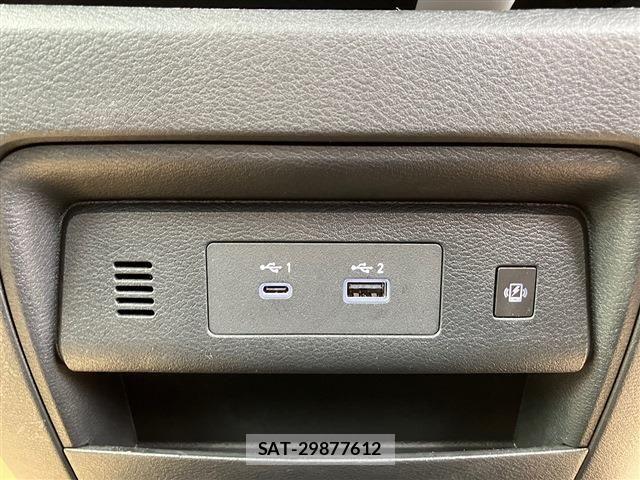 Nissan SERENA 2023-03 8661414-12