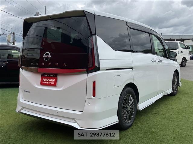 Nissan SERENA 2023-03 8661414-1