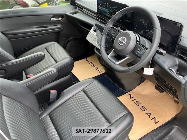 Nissan SERENA 2023-03 8661414-19