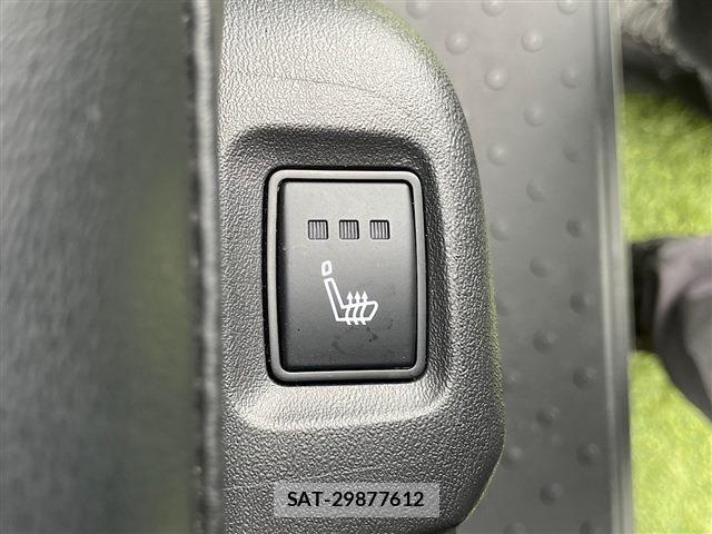 Nissan SERENA 2023-03 8661414-24