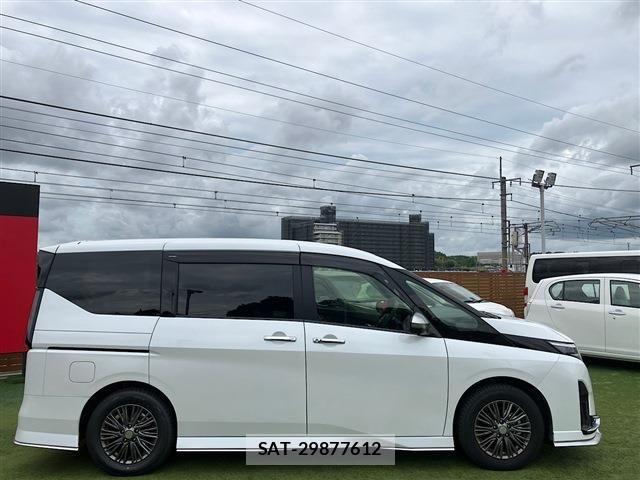 Nissan SERENA 2023-03 8661414-5
