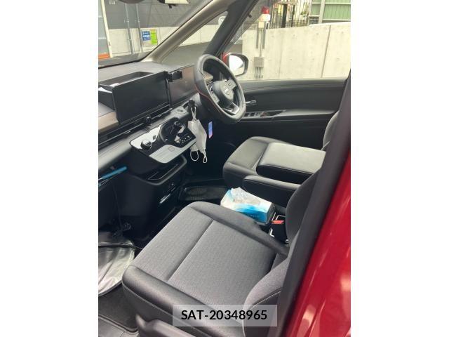 Nissan SERENA 2023-08 8661446-21
