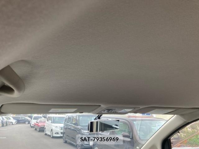 Nissan SERENA 2009-09 8661464-19
