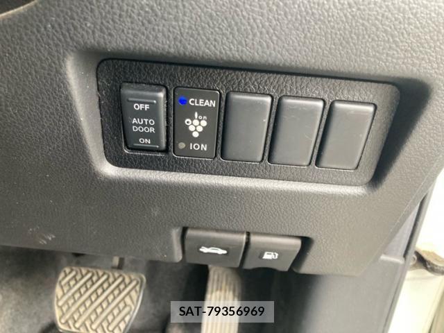 Nissan SERENA 2009-09 8661464-22