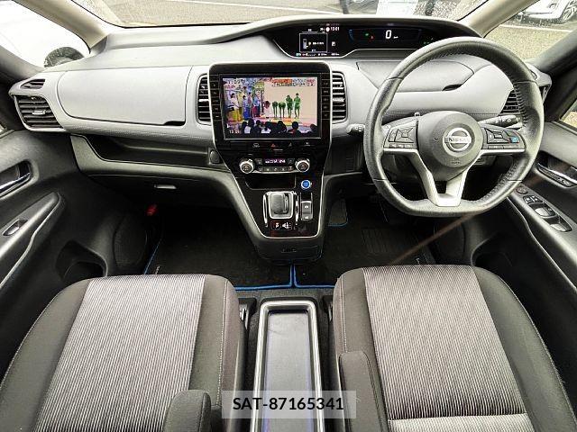 Nissan SERENA 2022-09 8661442-1