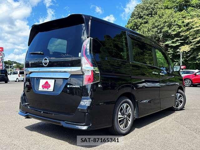 Nissan SERENA 2022-09 8661442-2