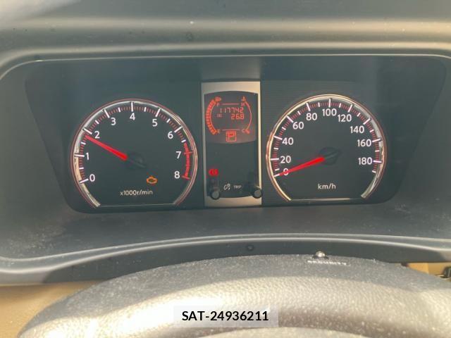 Nissan SERENA 2010-06 8661469-14