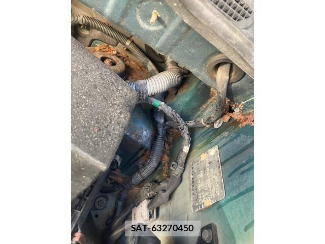 Nissan SERENA 2001-03 8661472-24