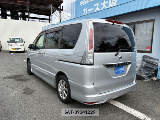 Nissan SERENA 2011-02 8661455-2