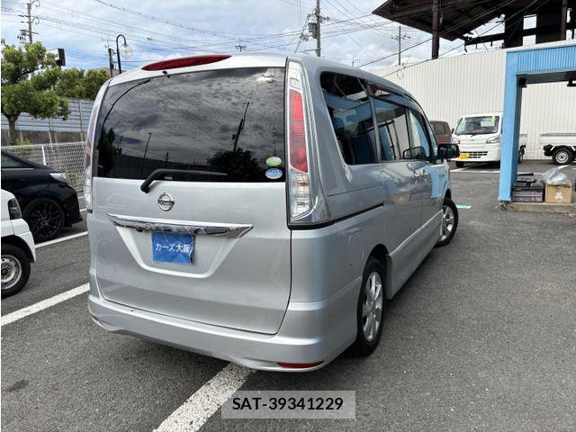 Nissan SERENA 2011-02 8661455-3