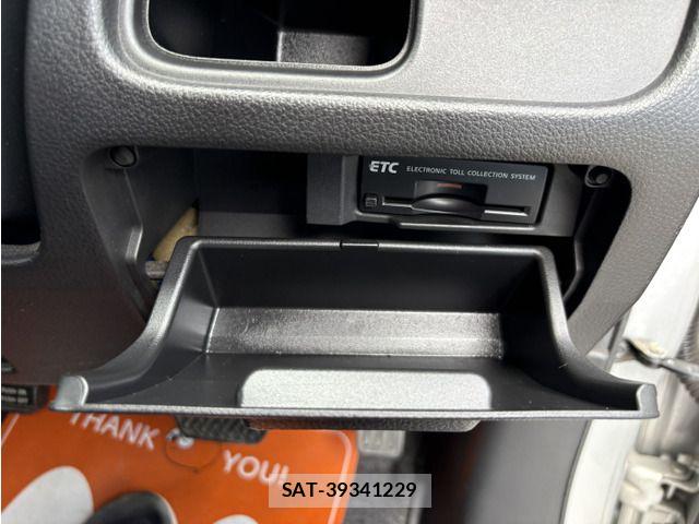 Nissan SERENA 2011-02 8661455-6