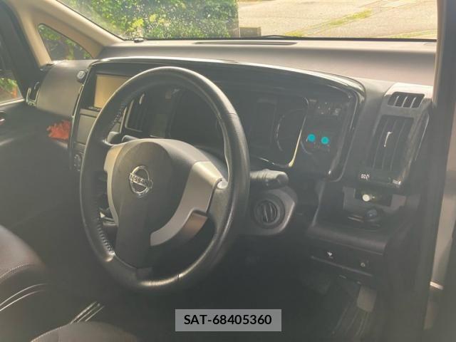 Nissan SERENA 2010-02 8661468-10