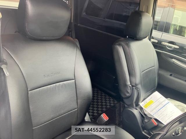 Nissan SERENA 2008-01 8661462-9