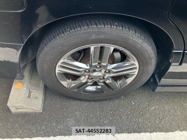 Nissan SERENA 2008-01 8661462-13