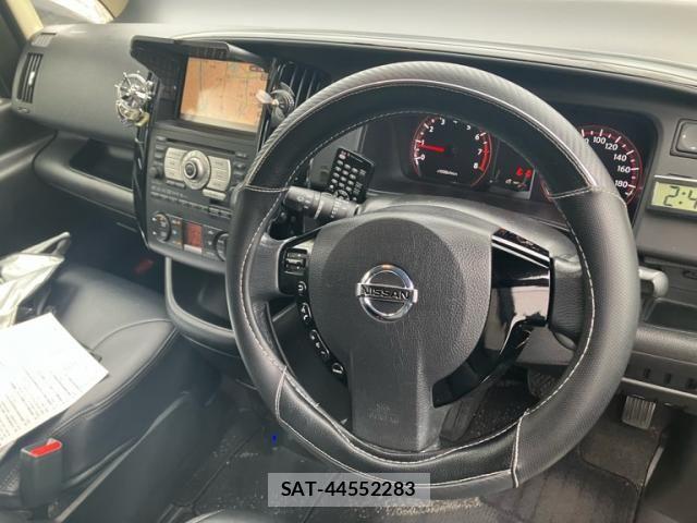 Nissan SERENA 2008-01 8661462-8