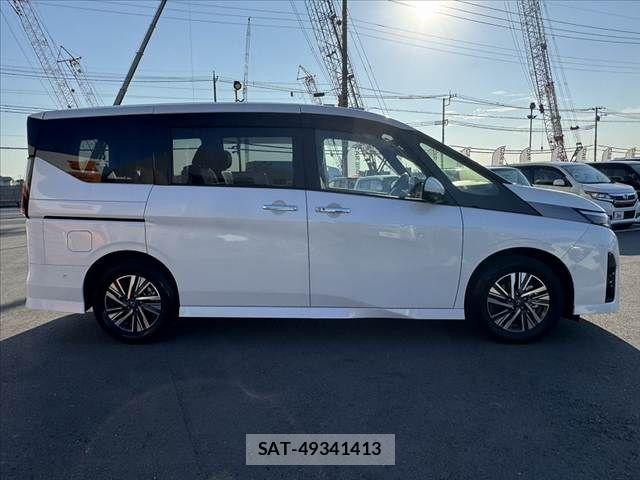 Nissan SERENA 2024-09 8661413-11