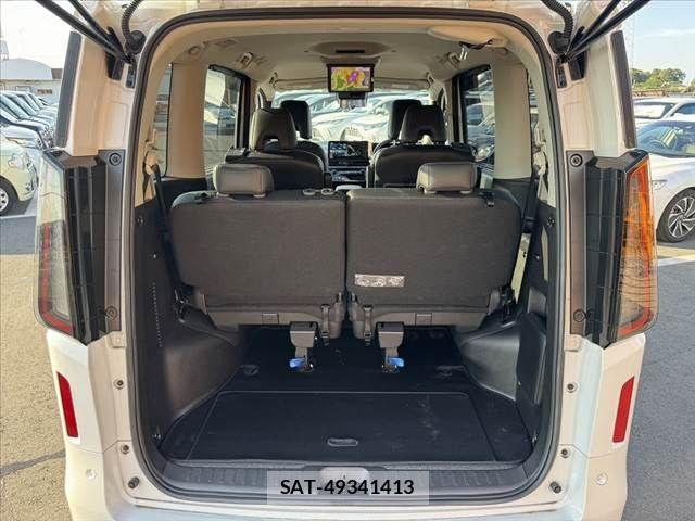 Nissan SERENA 2024-09 8661413-19