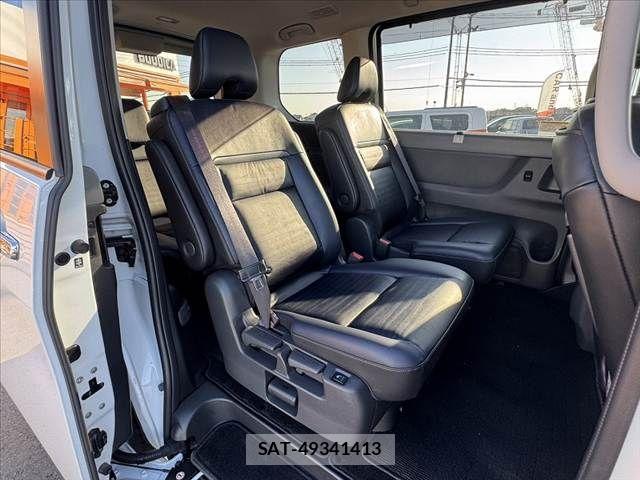 Nissan SERENA 2024-09 8661413-21